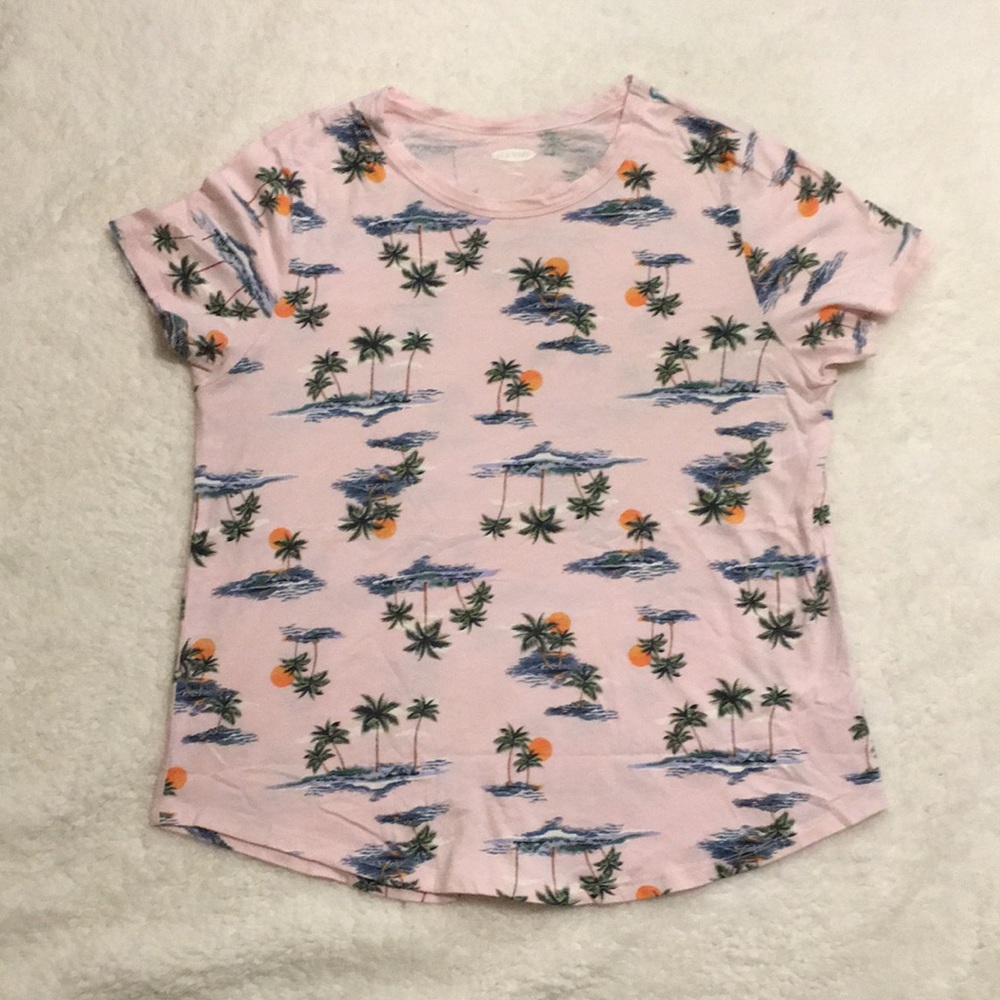 Graphic tee Beach design